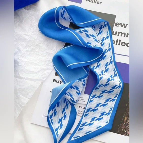 3/$25 NWOT Blue Twill Scarf - Picture 6 of 14